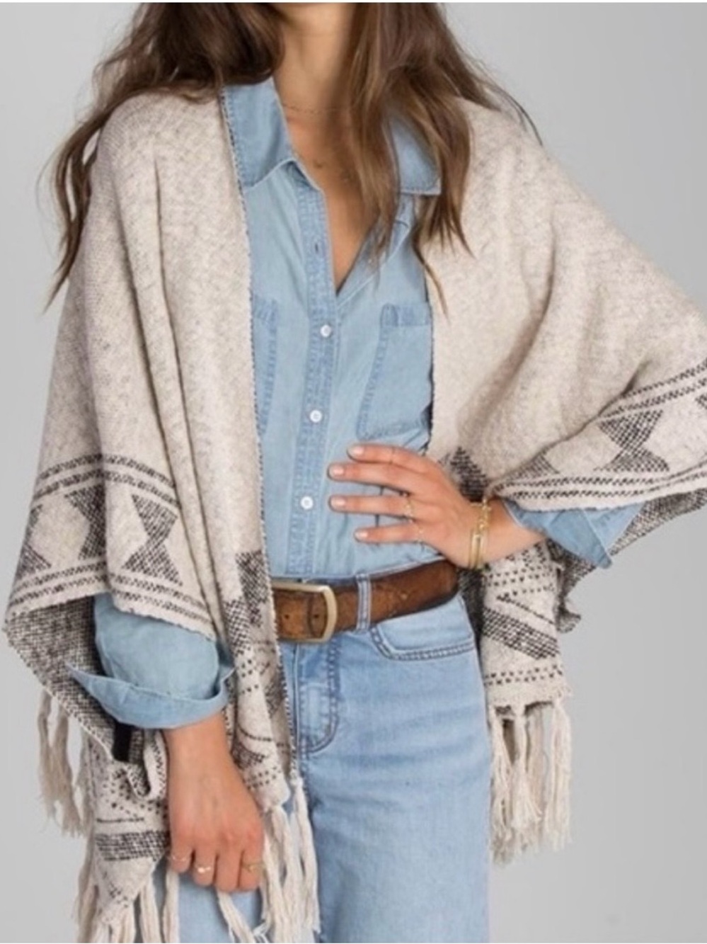 Billabong Cream and Taupe Aztec Western Fringe Poncho S/M